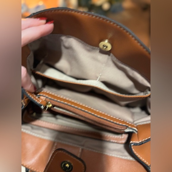 London Fog Brown 4 Compartment Handbag - Picture 12 of 16